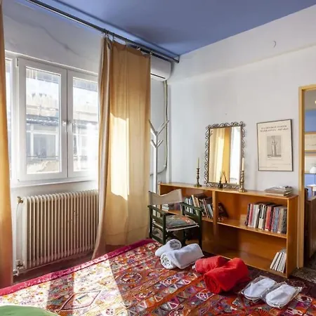 Apartment Greek Retro Decor & Wesanderson's Movies Design