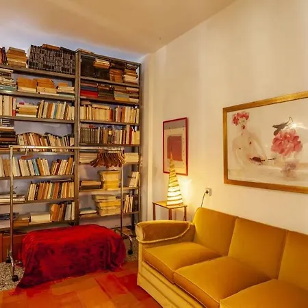 Apartment Greek Retro Decor & Wesanderson's Movies Design *