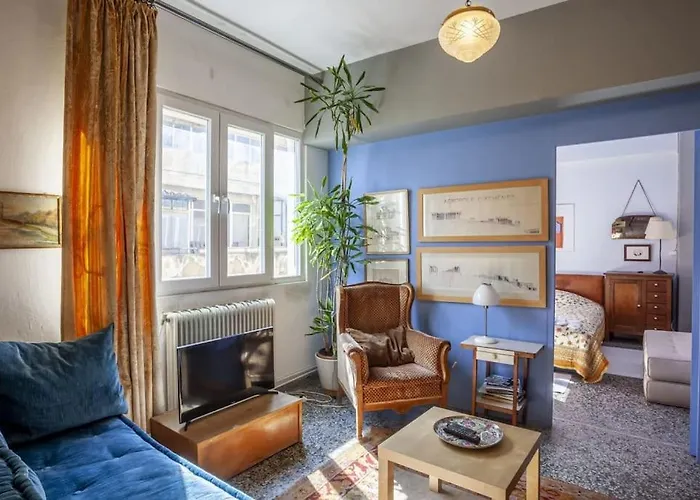 Greek Retro Decor & Wesanderson's Movies Design Apartment *
