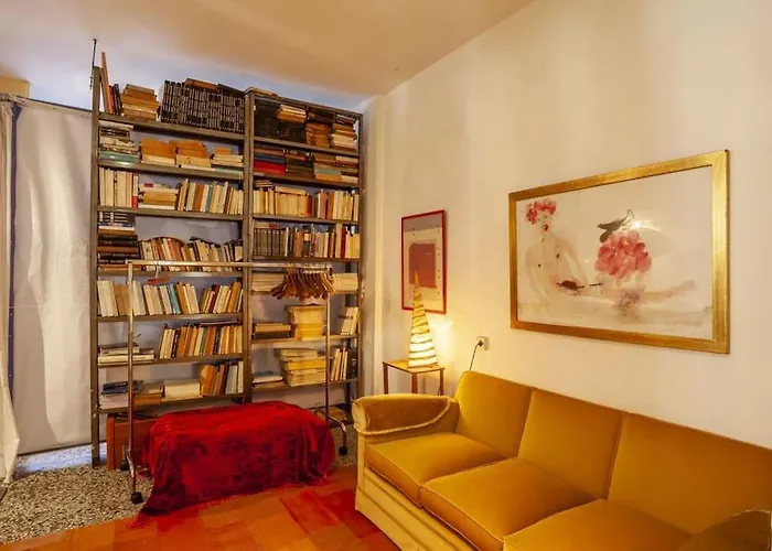 Apartment Greek Retro Decor & Wesanderson's Movies Design *