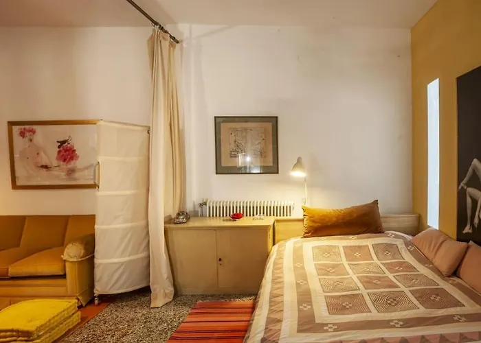 Greek Retro Decor & Wesanderson's Movies Design Lejlighed Thessaloníki