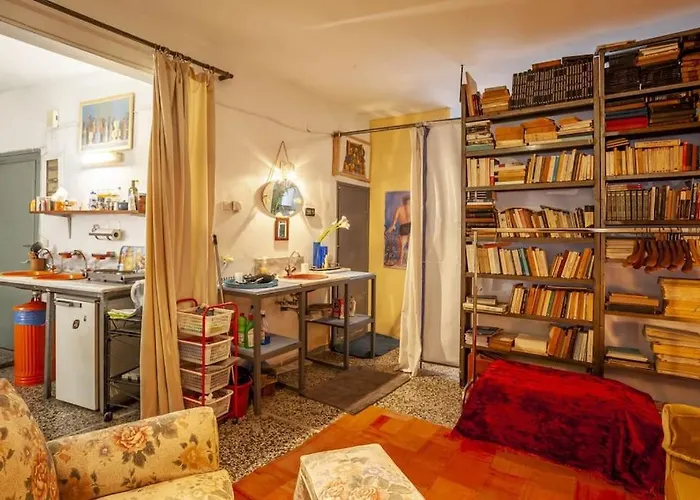 Lejlighed Greek Retro Decor & Wesanderson's Movies Design