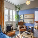 Greek Retro Decor & Wesanderson's Movies Design Апартаменты *