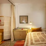 Greek Retro Decor & Wesanderson's Movies Design Апартаменты Салоники