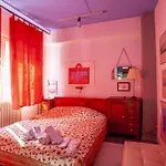 Апартаменты Greek Retro Decor & Wesanderson's Movies Design *